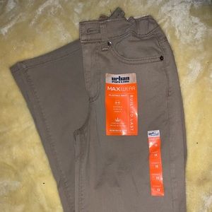 Boys NWT tan urban pipeline straight leg pants